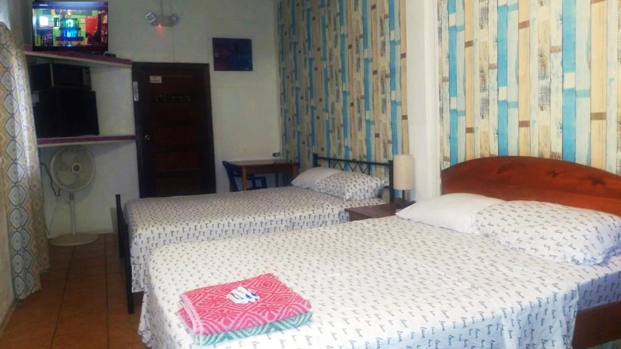 Maxroomz San Ignacio Luaran gambar