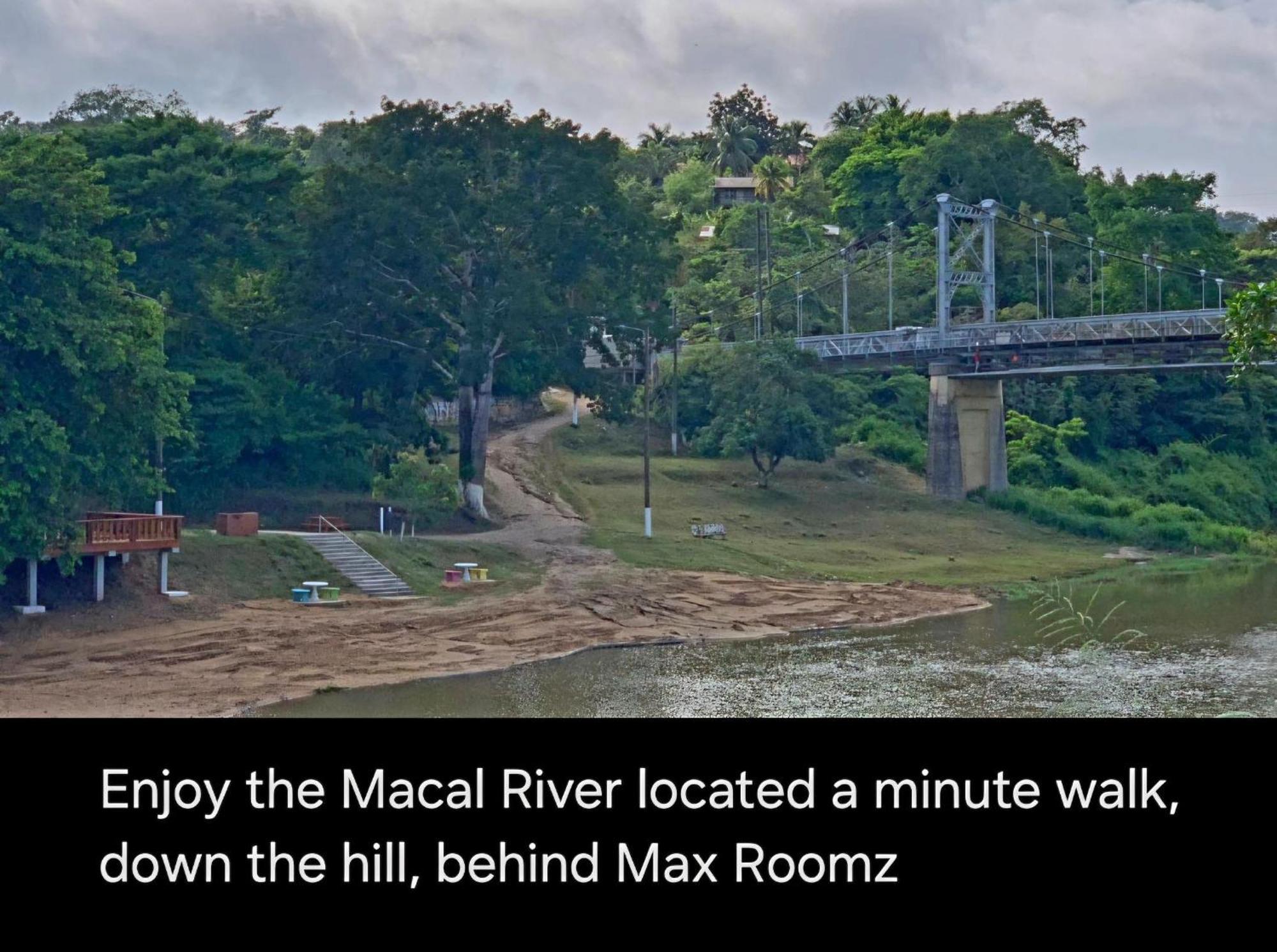 Maxroomz San Ignacio Luaran gambar