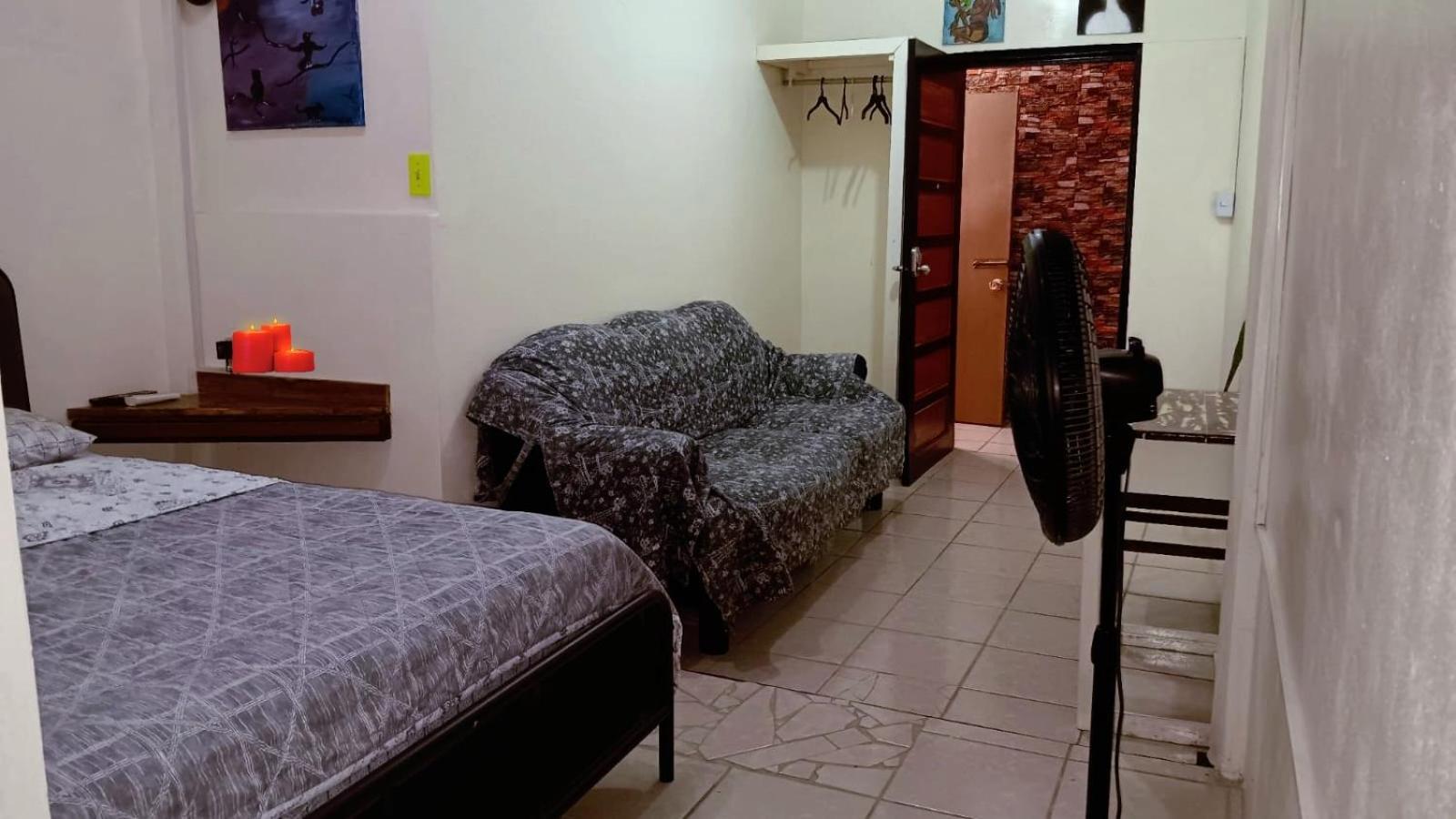 Maxroomz San Ignacio Luaran gambar